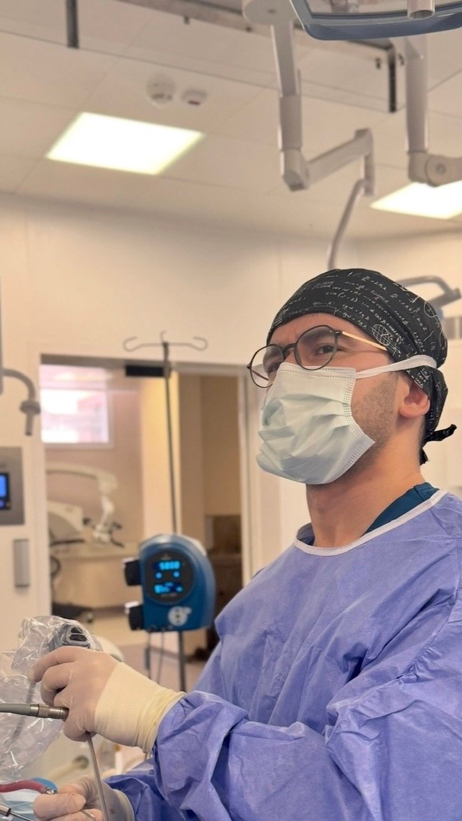 Op. Dr. Javidan Asafov ameliyathanede